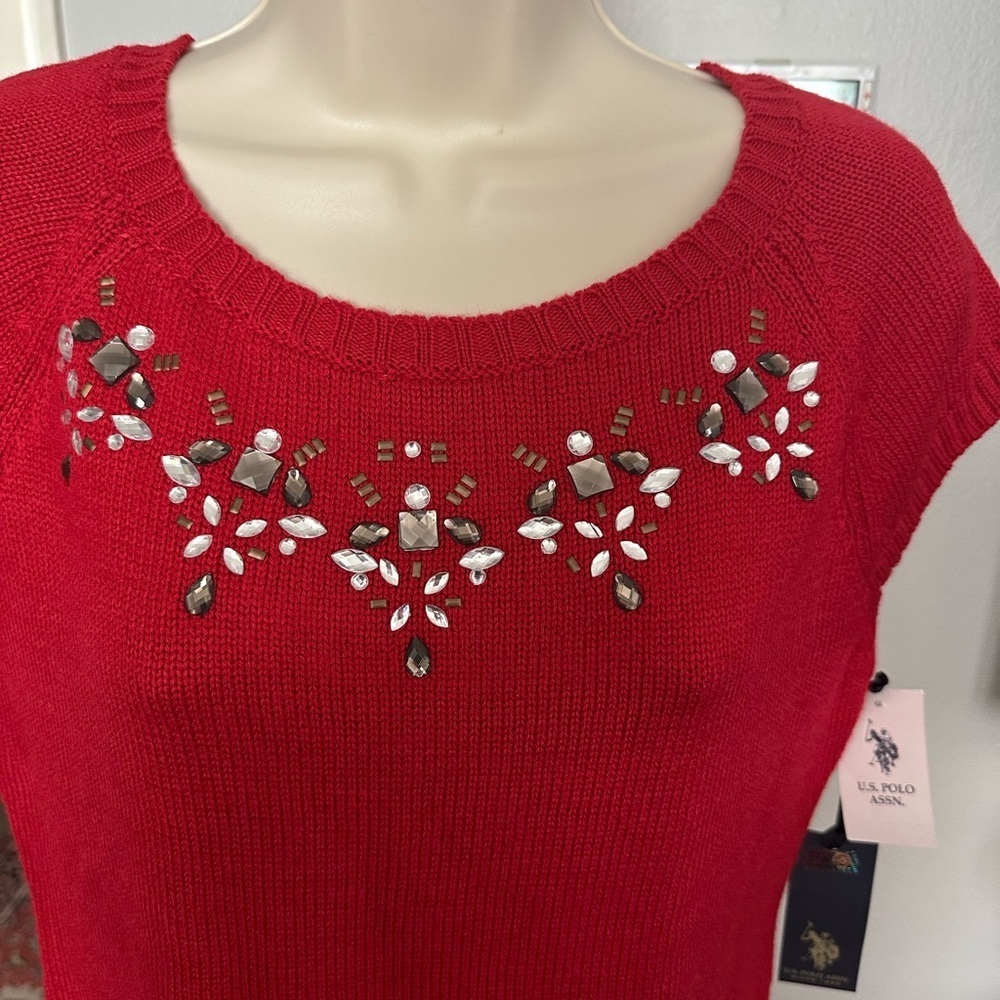 U.S. POLO ASSN.WOMEN
Red Knit Dress with Floral Embroidery size M - Picture 2 of 10